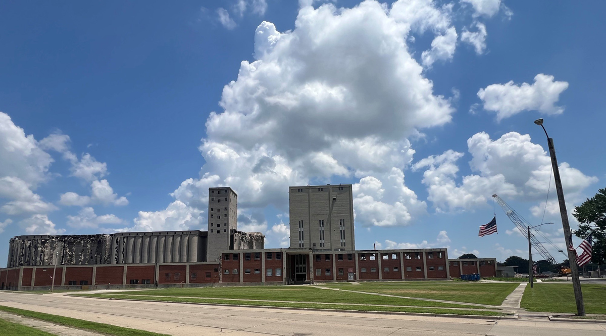 Pillsbury Plant Springfield IL - flags on the 4th of July 2026